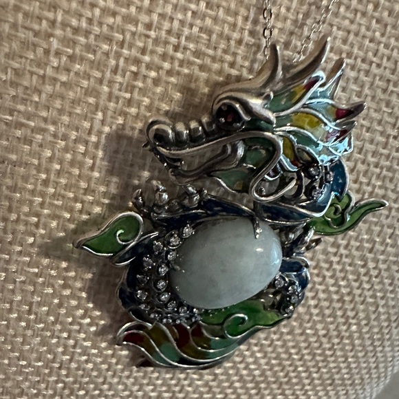 Jade and sterling silver pendant by Jade of Yesteryear - Picture 8 of 8